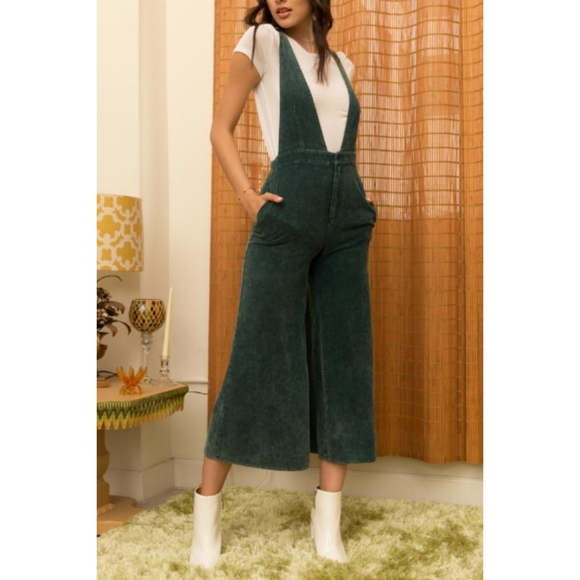 NWT Marley Deep-V Jumpsuit in Burnt Orange - Picture 3 of 9